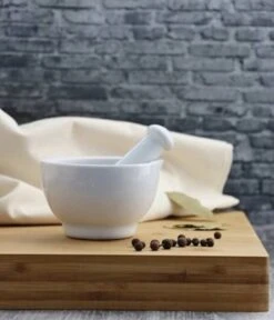 Svenska Living Vijzel Met Stamper - Wit - Keramiek - D8 Cm -Merkloos Winkel 1028x1200 4