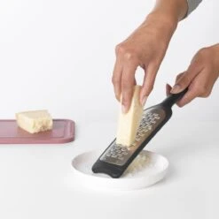 Brabantia Tasty+ Rasp - Met Beschermhoes - Dark Grey 11 Brabantia Tasty+ Rasp - Met Beschermhoes - Dark Grey -Merkloos Winkel 1197x1200 28