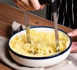 Aardappelstamper | Professioneel | Stamper | Pureestamper | Potato Masher | Pureerder | Stamppot Stamper | Matt Steel | Horizontale Handgreep | Professioneel | Ergonomische Handgreep | Handmatig | Vaatwasserbestendig -Merkloos Winkel 1200x1088 5