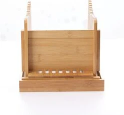 Merkloos Decopatent® Broodsnijder Bamboe - Hulpmiddel Voor Brood Snijden - Broodplank - Kruimelvanger 9 Merkloos Decopatent® Broodsnijder Bamboe - Hulpmiddel Voor Brood Snijden - Broodplank - Kruimelvanger -Merkloos Winkel 1200x1112 9