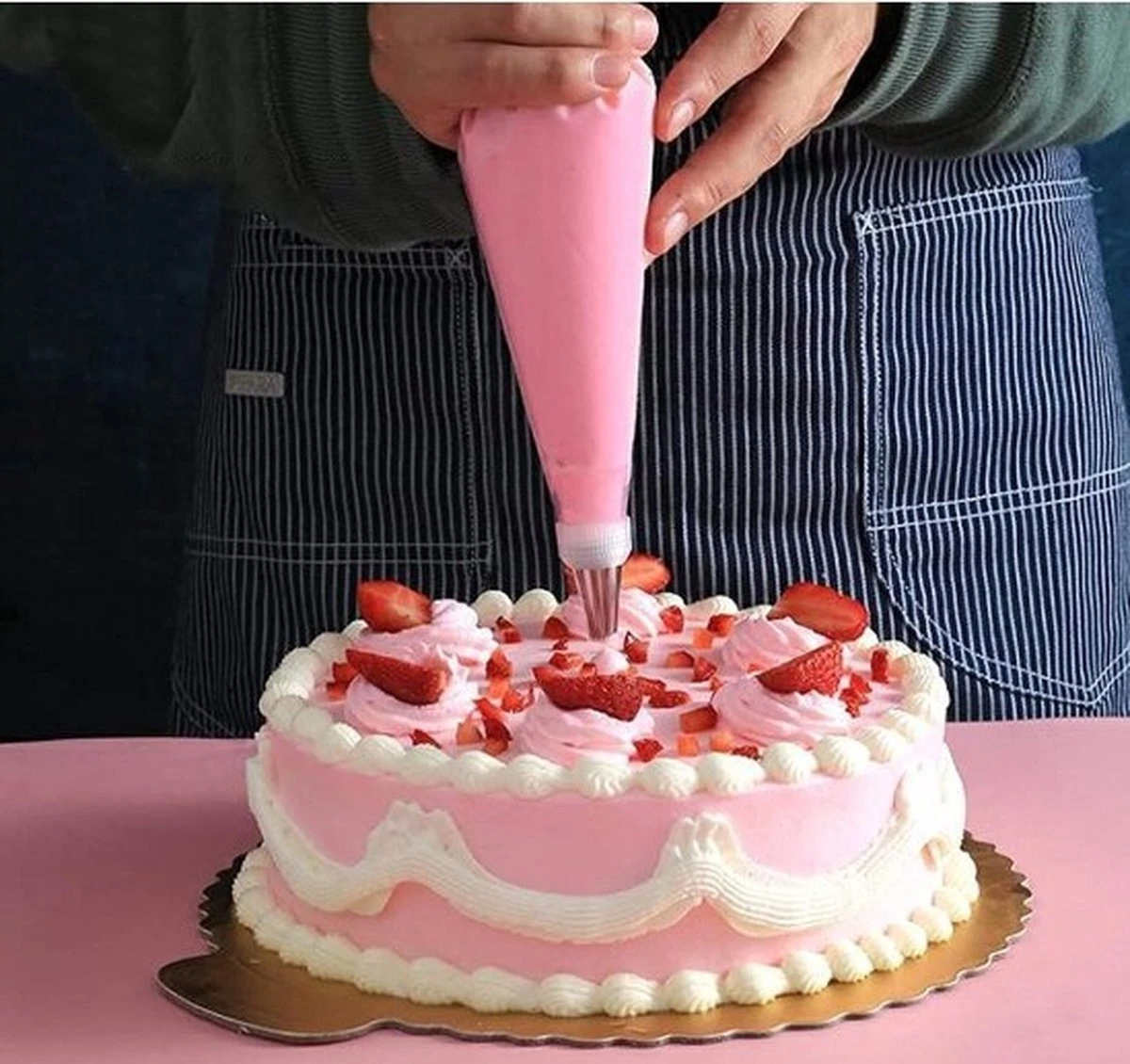 *** Spuitzak Met Spuitmondjes - Spuitzak - 14 Roze Spuitmondjes - Van Heble® *** 2 *** Spuitzak Met Spuitmondjes - Spuitzak - 14 Roze Spuitmondjes - Van Heble® *** - Afbeelding 2