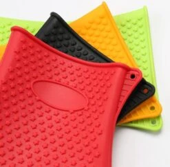 Merkloos Hittebestendige Siliconen Ovenwant - Antislip BBQ & Keuken Handschoenen - 2 Stuks - Rood -Merkloos Winkel 1200x1180