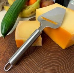 Kaasschaaf - Roestvrij Staal - Glanzend Zilver - Multifunctioneel - Duurzaam En Vaatwasserbestendig - Voor Jonge En Oude Kaas - Keukengerei - 21.5 X 7.3 X 1.9 Cm. -Merkloos Winkel 1200x1191 16