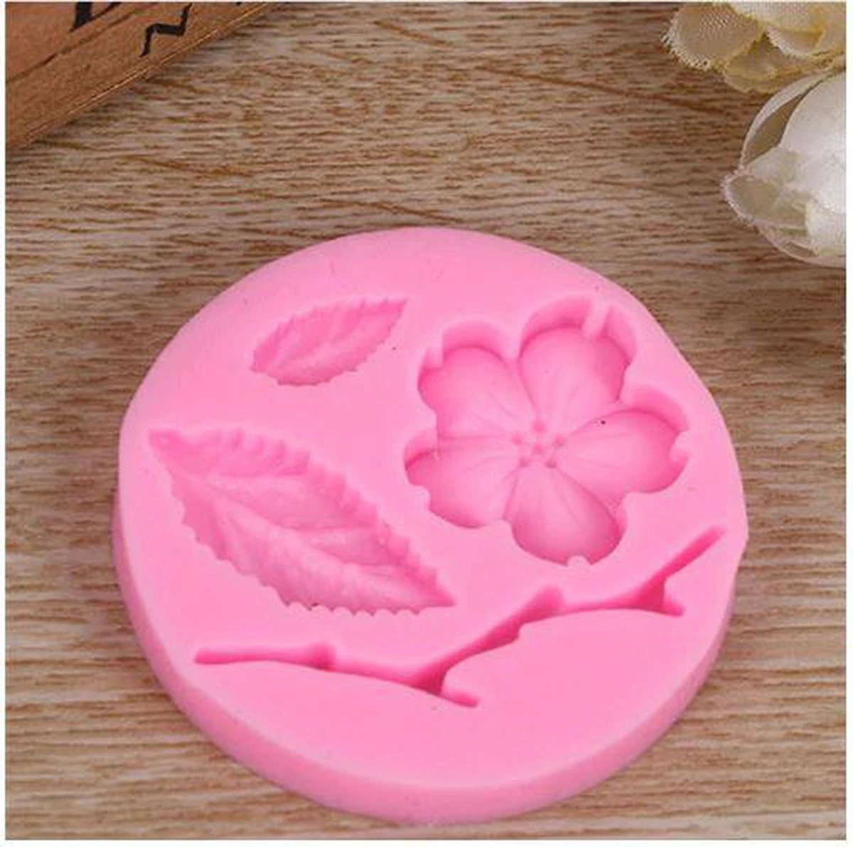 Fondant Cherry Blossom Mal - Siliconen Bloem Versiering Vorm - Fondant / Marsepein / Chocolade / Zeep - Voor Decoratie Van Taart, Cupcakes En Cake 10 Fondant Cherry Blossom Mal - Siliconen Bloem Versiering Vorm - Fondant / Marsepein / Chocolade / Zeep - Voor Decoratie Van Taart, Cupcakes En Cake - Afbeelding 10