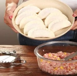 YUGN Dumpling Maker Set Van 3 Formaten En Inclusief Siliconenmat - Als Ravioli Maker Pastei Maker Empanade Maker Te Gebruiken - Ravioli Vorm - Cadeau Tip 19 YUGN Dumpling Maker Set Van 3 Formaten En Inclusief Siliconenmat - Als Ravioli Maker Pastei Maker Empanade Maker Te Gebruiken - Ravioli Vorm - Cadeau Tip -Merkloos Winkel 1200x1193 28