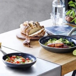 Dagelijkse Kost - Koekenpannenset 2-delig - ø20+28cm - Inductie - Anti-aanbak - PFAS-vrij 23 Dagelijkse Kost - Koekenpannenset 2-delig - ø20+28cm - Inductie - Anti-aanbak - PFAS-vrij -Merkloos Winkel 1200x1200 1064