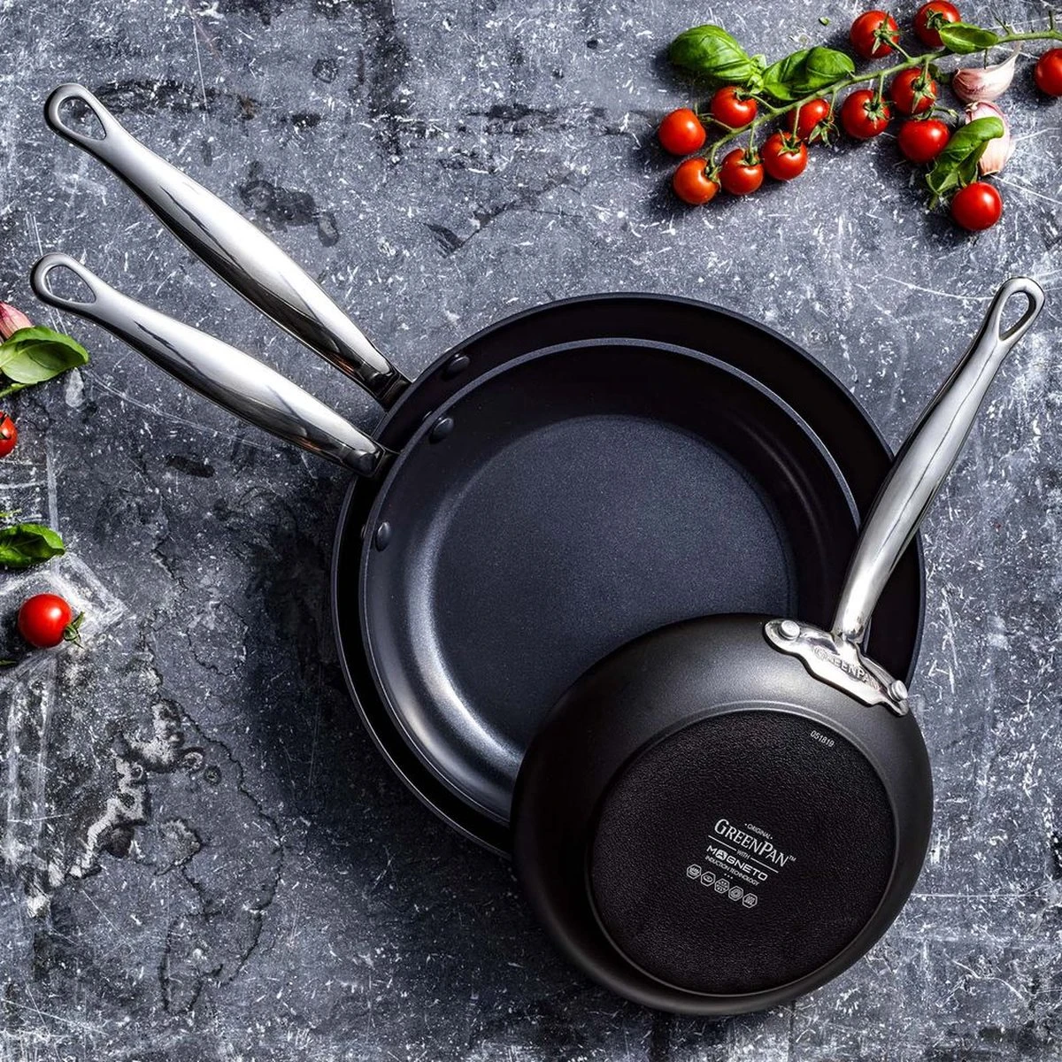 GreenPan Barcelona Infinity Pro Koekenpannenset - 3-delig - Zwart - Inductie - PFAS-vrij 2 GreenPan Barcelona Infinity Pro Koekenpannenset - 3-delig - Zwart - Inductie - PFAS-vrij - Afbeelding 2