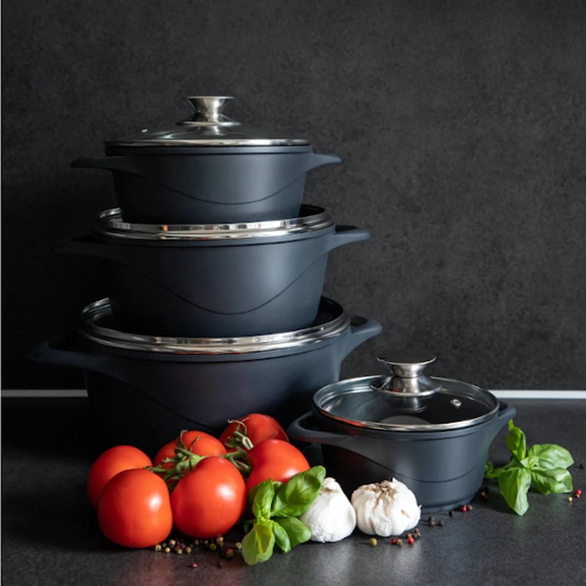 Smile 10 Delige Pannenset - Antiaanbaklaag - Vaatwasser Bestendig - Zwart 14 Smile 10 Delige Pannenset - Antiaanbaklaag - Vaatwasser Bestendig - Zwart - Afbeelding 14