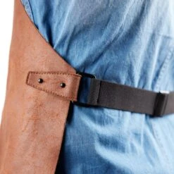 Schort Van Gerecycled Leer - Lichtbruin - Duurzaam Vervaardigd Van Leerresten - Klaar Voor Het BBQ Seizoen -Merkloos Winkel 1200x1200 15