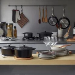 Le Creuset Signature Braadpan - 4,2 L - 24 Cm - Zwart 18 Le Creuset Signature Braadpan - 4,2 L - 24 Cm - Zwart -Merkloos Winkel 1200x1200 1547