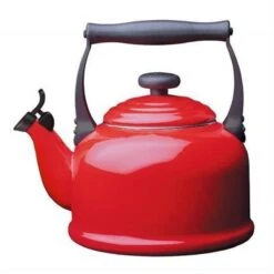 Le Creuset Tradition Fluitketel - 2.1 L - Kersenrood 6 Le Creuset Tradition Fluitketel - 2.1 L - Kersenrood -Merkloos Winkel 1200x1200 1897