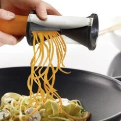 GEFU Spirelli Spiraalsnijder - Zwart -Merkloos Winkel 1200x1200 2342