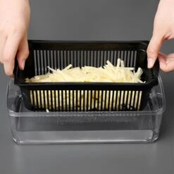 Groentesnijder - Mandoline - Keukenhulp - Stevig Materiaal - Raspen - Snijder - Dooierscheider - Alle Mogelijke Snij Opties - Vergiet - Grote Opvang Bak - Extra Uitgebreid - Handig Wisselsysteem -Merkloos Winkel 1200x1200 2449