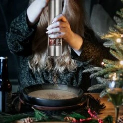 Elektrische Zout- En Pepermolen - Set 2 Stuks - RVS - Met LED-verlichting - Grofheid Verstelbaar 11 Elektrische Zout- En Pepermolen - Set 2 Stuks - RVS - Met LED-verlichting - Grofheid Verstelbaar -Merkloos Winkel 1200x1200 2884