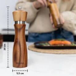 Deleca Peper En Zoutmolen Set - Handmatig Design - Pepermolen - Incl. Geschenkdoos - Premium FSC Acacia Hout - 20 Cm 18 Deleca Peper En Zoutmolen Set - Handmatig Design - Pepermolen - Incl. Geschenkdoos - Premium FSC Acacia Hout - 20 Cm -Merkloos Winkel 1200x1200 2922