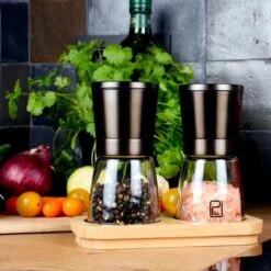 Peper En Zoutmolen Set Van 2 - Pepermolen En Zoutmolen Zwart - Gunmetal RVS - Verstelbare Maalgraad - Bamboe Houder -Merkloos Winkel 1200x1200 2938