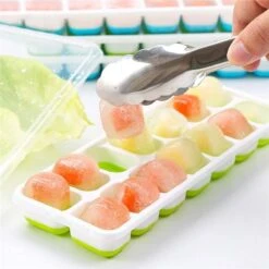 Supertarget - Siliconen IJsblokjesvorm Met Deksel - BPA Vrij - Herbruikbaar - Makkelijk Uit Te Drukken -Merkloos Winkel 1200x1200 3333