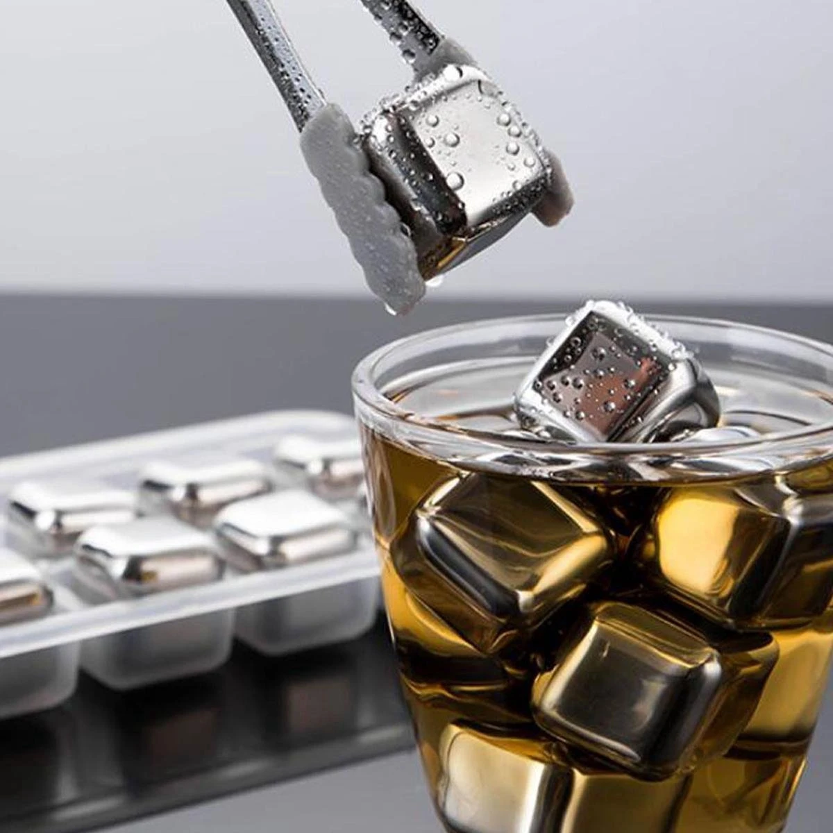 IGOODS Whiskey Stones Set (8 Stuks) Incl. Tang - Whisky Stenen - RVS - Herbruikbare Ijsblokjes - Icecubes Met Tang 8 Stuks 2 IGOODS Whiskey Stones Set (8 Stuks) Incl. Tang - Whisky Stenen - RVS - Herbruikbare Ijsblokjes - Icecubes Met Tang 8 Stuks - Afbeelding 2