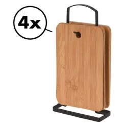 Luxe Snijplankenset Met Houder Van In Round – 4 Snijplanken – Houten Snijplank Rechthoek – Zwart Metalen Houder – Bamboe Hout – Serveerplank Hakblok Broodplank – Ontbijtplankjes Set – Cutting / Chopping Board – Keukengerei – Snijplankje – Borrelplank -Merkloos Winkel 1200x1200 3540