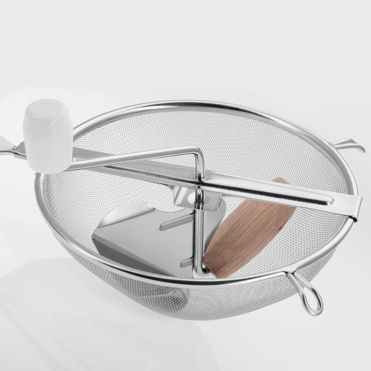 Westmark Standard Passeerzeef - 36,8x20,3x17cm - Kunststof - RVS 8 Westmark Standard Passeerzeef - 36,8x20,3x17cm - Kunststof - RVS - Afbeelding 8