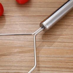 YUGN Pureestamper Aardappelstamper Stamper - Pureerder Stampotstamper - RVS - Cadeau Tip -Merkloos Winkel 1200x1200 3838