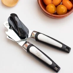 GadgetsToGo H-001 - Hand Blikopener - Ultra Scherp - Anti-slip Handvat - RVS -Merkloos Winkel 1200x1200 3895