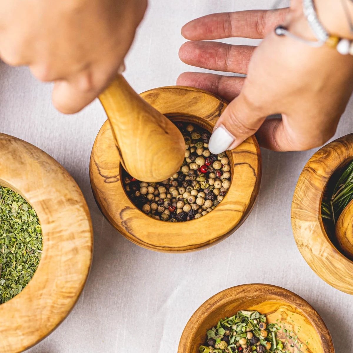 Jay Hill Vijzel Tunea - Olijfhout - ø 10 Cm 6 Jay Hill Vijzel Tunea - Olijfhout - ø 10 Cm - Afbeelding 6