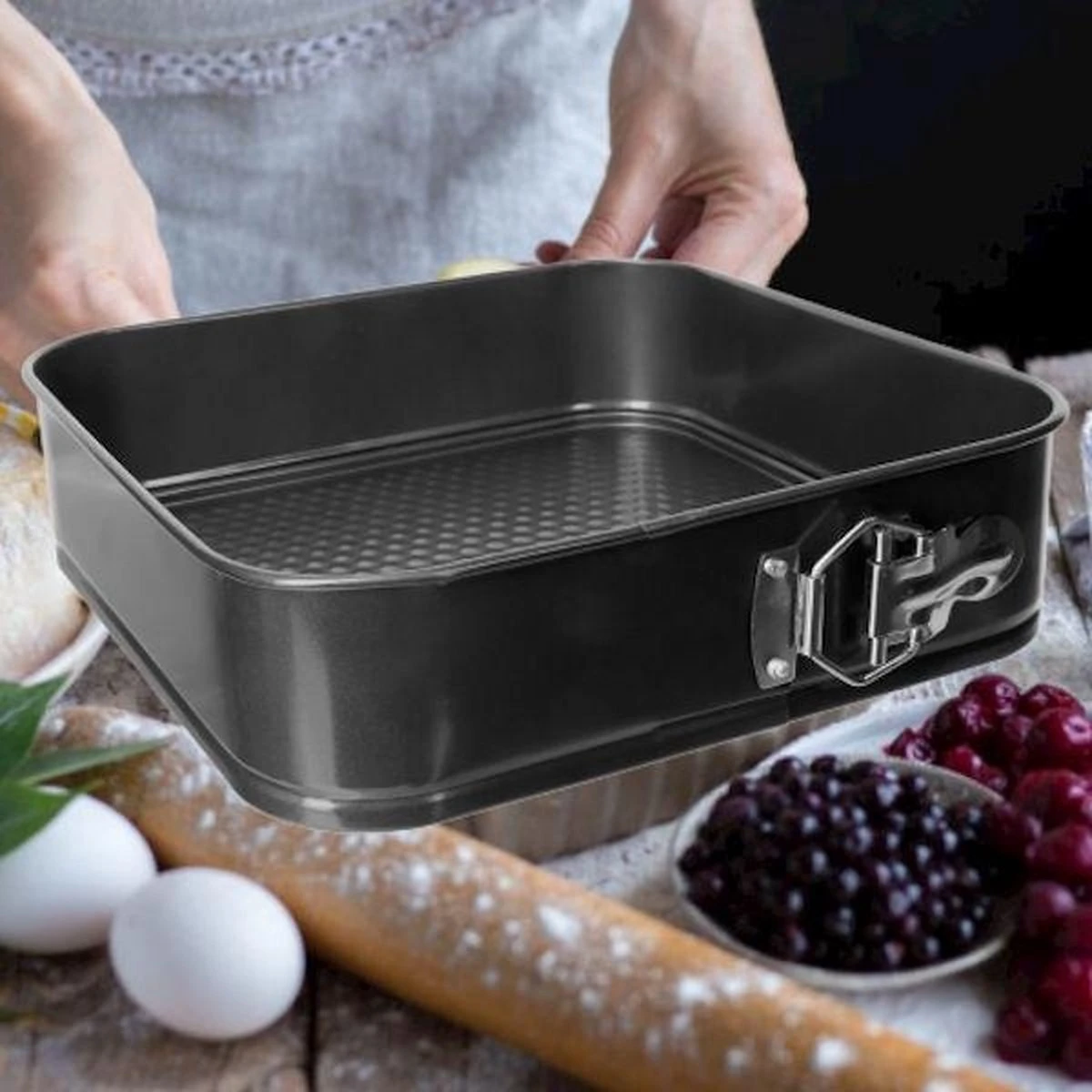 Merkloos Decopatent® Vierkante Springvorm Bakvorm - Ø26 Cm - Vierkant - Metaal - Bakvorm - Cakevorm - Taartvorm 2 Merkloos Decopatent® Vierkante Springvorm Bakvorm - Ø26 Cm - Vierkant - Metaal - Bakvorm - Cakevorm - Taartvorm - Afbeelding 2