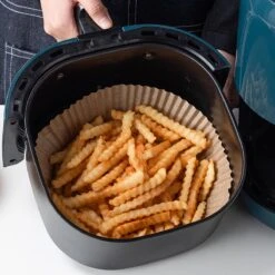 AirFryer Wegwerpbakjes XXL - Tot 220º - Olie Afstotend - AirFryer Bakpapier 50 Stuks - 23CM -Merkloos Winkel 1200x1200 5408