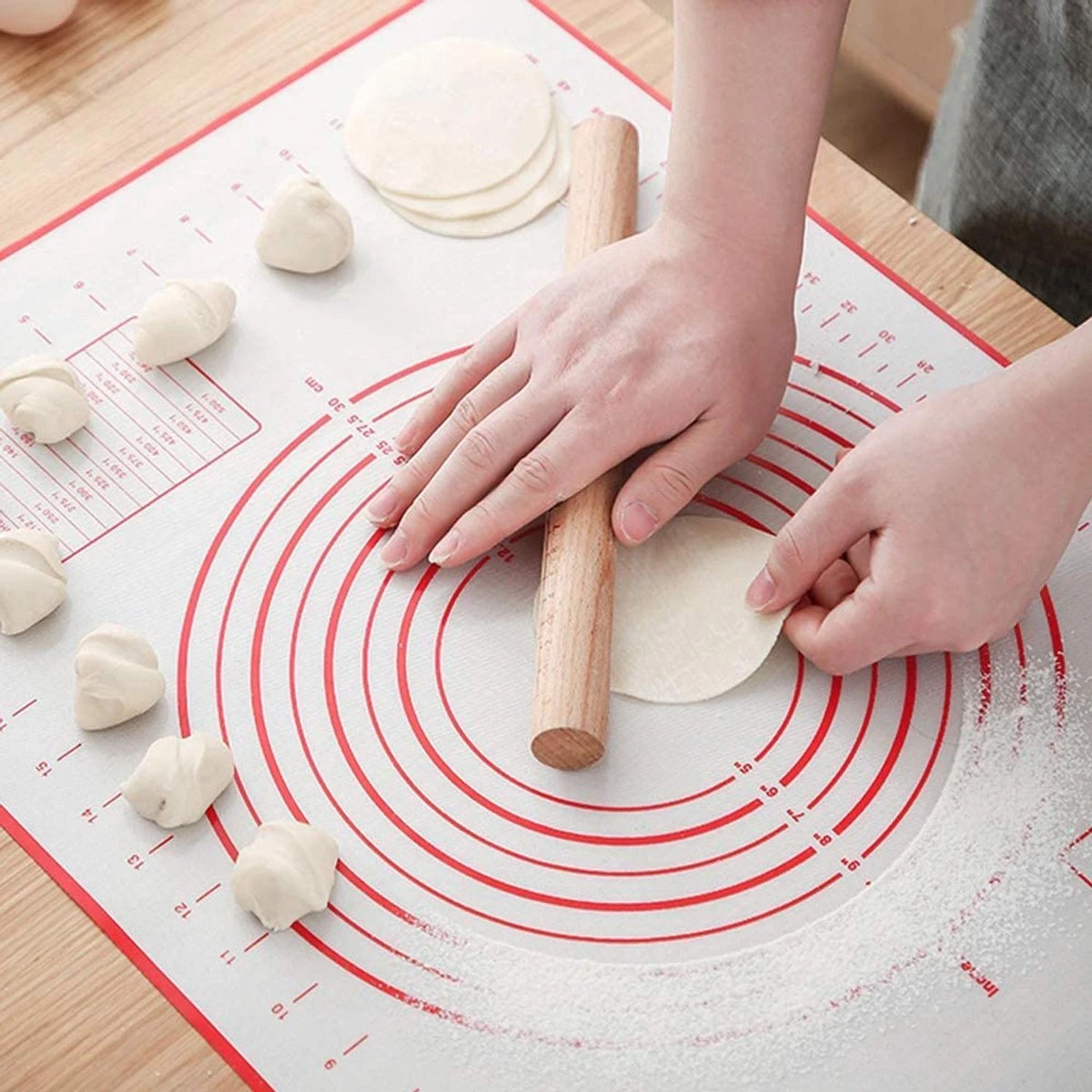 Bondoo Deegmat Groot 80x60cm - Silicone - Rood - Inclusief Deegschraper 13 Bondoo Deegmat Groot 80x60cm - Silicone - Rood - Inclusief Deegschraper - Afbeelding 13