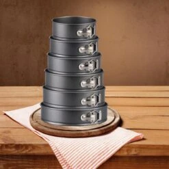 Bakiez® 6-delig Ronde Springvorm Set - Maten: Ø 28 / 26 / 24 / 22 / 20 / 18 Cm - Bakblik Rond - Taartvorm - Bakvorm - RVS - Anti Aanbaklaag -Merkloos Winkel 1200x1200 6102