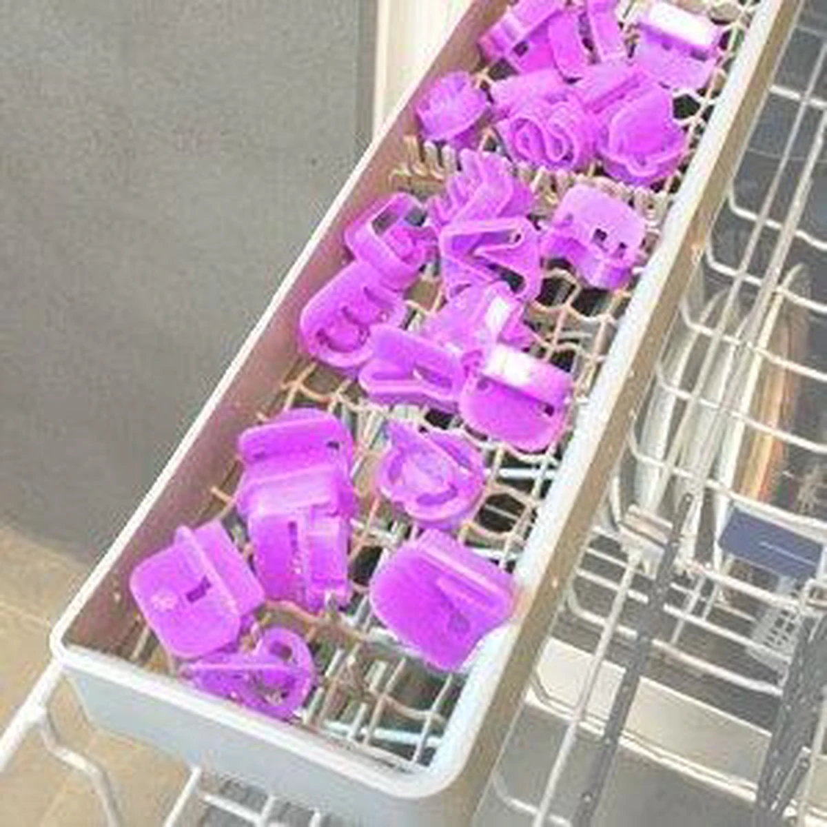 Fondant Uitstekers Set 40 Delig Met Alfabet En Cijfers Voor Het Professioneel Garneren Van Taarten En Cake 2 Fondant Uitstekers Set 40 Delig Met Alfabet En Cijfers Voor Het Professioneel Garneren Van Taarten En Cake - Afbeelding 2