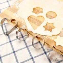 BOTC Uitsteekvorm Ster - Koekvormpjes Set- Hart- Ster-Bloem-Ronde Koekjes Vormen - 24 Stuks - Uitstekers - Koekjes -Merkloos Winkel 1200x1200 6129