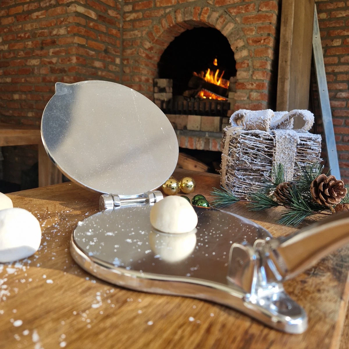 Chefs Cuisine Tortilla Pers - Dumpling Pers - Deegpers - Gegoten Aluminium - ⌀15 - Incl. Receptenboek 3 Chefs Cuisine Tortilla Pers - Dumpling Pers - Deegpers - Gegoten Aluminium - ⌀15 - Incl. Receptenboek - Afbeelding 3