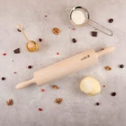 Uulki Ecologische Deegroller Uit Europees Beukenhout – Houten Deegrol Met Handvatten En Draaiende Roller 720 -Merkloos Winkel 1200x1200 6191