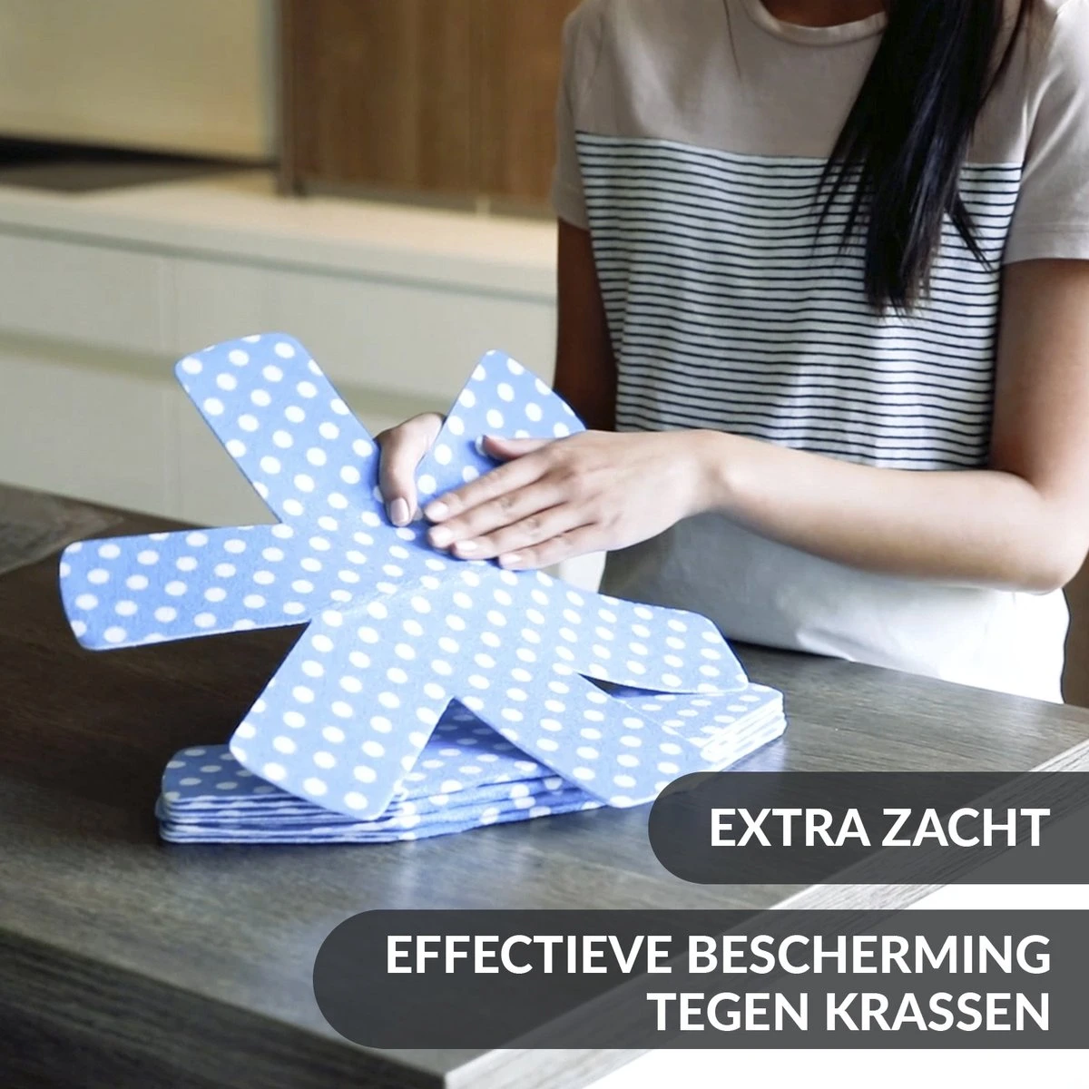 Chefarone Pannenbeschermers – Tussenleggers Pannen En Potten - Beschermingsmatten - Vilt - 5-delig - Blauw Wit 7 Chefarone Pannenbeschermers – Tussenleggers Pannen En Potten - Beschermingsmatten - Vilt - 5-delig - Blauw Wit - Afbeelding 7