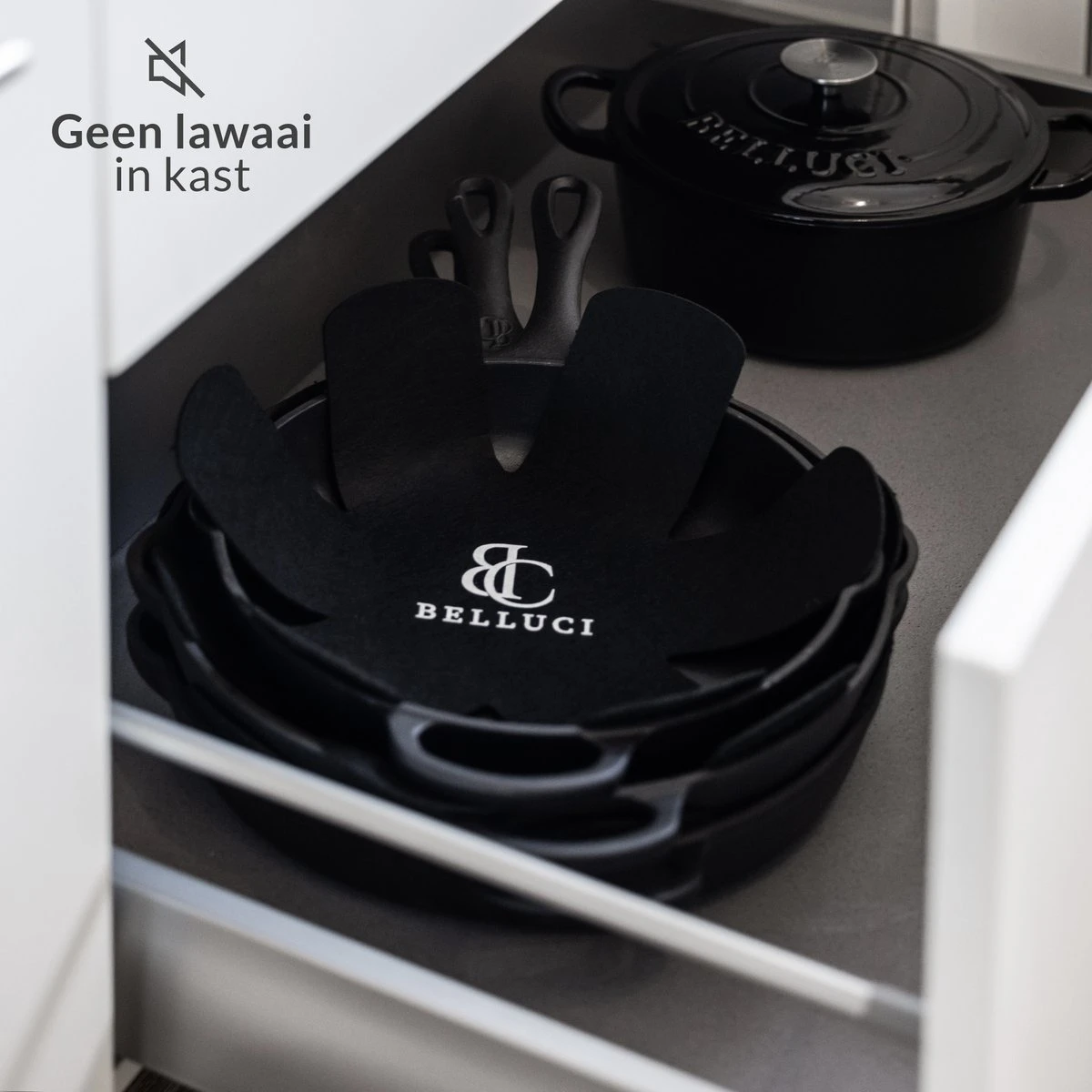 Belluci 6 Stuks Pannenbeschermer Zwart Met Anti Slip - Pannenonderzetter Hittebestendig - Pannen Beschermers Tussenlegger - Onderzetters - Ø38cm 3 Belluci 6 Stuks Pannenbeschermer Zwart Met Anti Slip - Pannenonderzetter Hittebestendig - Pannen Beschermers Tussenlegger - Onderzetters - Ø38cm - Afbeelding 3