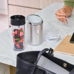 Cuisinart Cordless Blender RPB100E - Draadloze Blender To Go - Tot 8 Smoothies Draadloos - 450ml - Inclusief Drinkdeksel - Frosted Pearl -Merkloos Winkel 1200x1200 6591