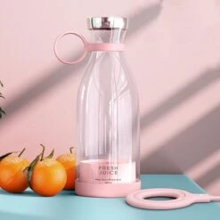 Merkloos Oplaadbare Blender - Blender To Go - Draagbare Blender - Shakebeker Met Mixer - Shaker - Shake Beker - Shakes - Mini Blender - Smootie Maker - Smoothie Mixer - Portable - Draadloos -Merkloos Winkel 1200x1200 6785