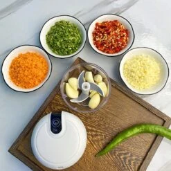 Draagbare USB Foodprocessor - Oplaadbare Keukenmixer - 250 ML Capaciteit - Geschikt Voor Babyvoeding , Groente En Smoothie - Mini Blender - Blender To Go - Voor Onderweg -Merkloos Winkel 1200x1200 6803