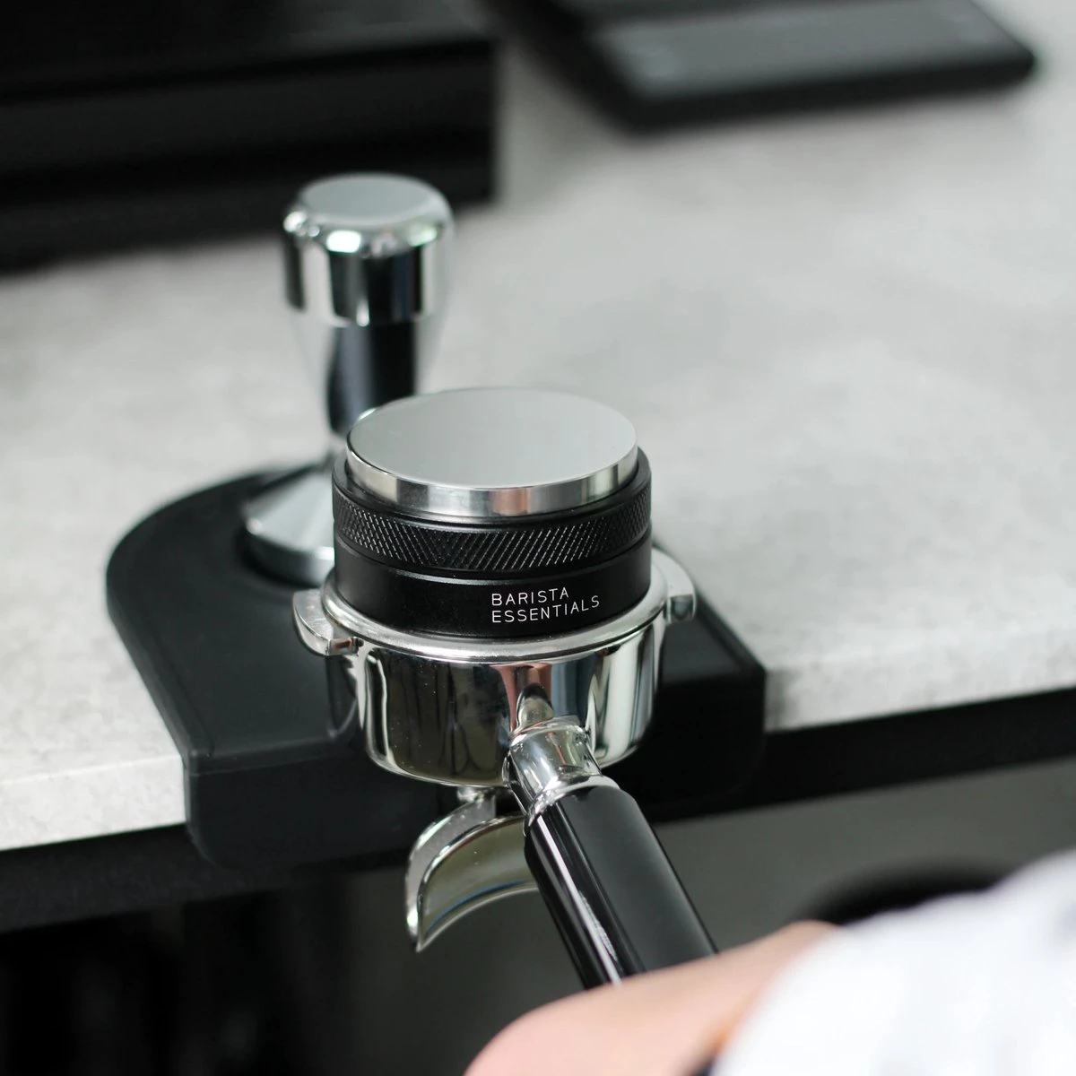 Tamper & Verdeler Combinatie - 53.3mm - Zwart - Koffie Distributeur – Tamper Koffie - Espresso Verdeler - Coffee Distributor - Sage Barista – Solis Espressomachine - Breville 3 Tamper & Verdeler Combinatie - 53.3mm - Zwart - Koffie Distributeur – Tamper Koffie - Espresso Verdeler - Coffee Distributor - Sage Barista – Solis Espressomachine - Breville - Afbeelding 3