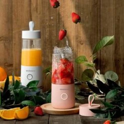 Merkloos Draagbare Mini Blender - Blender To Go - Blender Smoothie - USB Oplaadbaar - Draadloos - Compact - Mini Smoothie Maker - Oplaadbare Blender - Smoothies - Fruit - Mixer - Blender - Roze - 350ml -Merkloos Winkel 1200x1200 7083