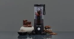 Blendjet 2 - Portable Blender - Blender To Go - Draadloze Blender - Draagbare Blender - Smoothie Maker - USB-C Oplaadbaar - 475 ML - Zwart 19 Blendjet 2 - Portable Blender - Blender To Go - Draadloze Blender - Draagbare Blender - Smoothie Maker - USB-C Oplaadbaar - 475 ML - Zwart -Merkloos Winkel 1200x635 15