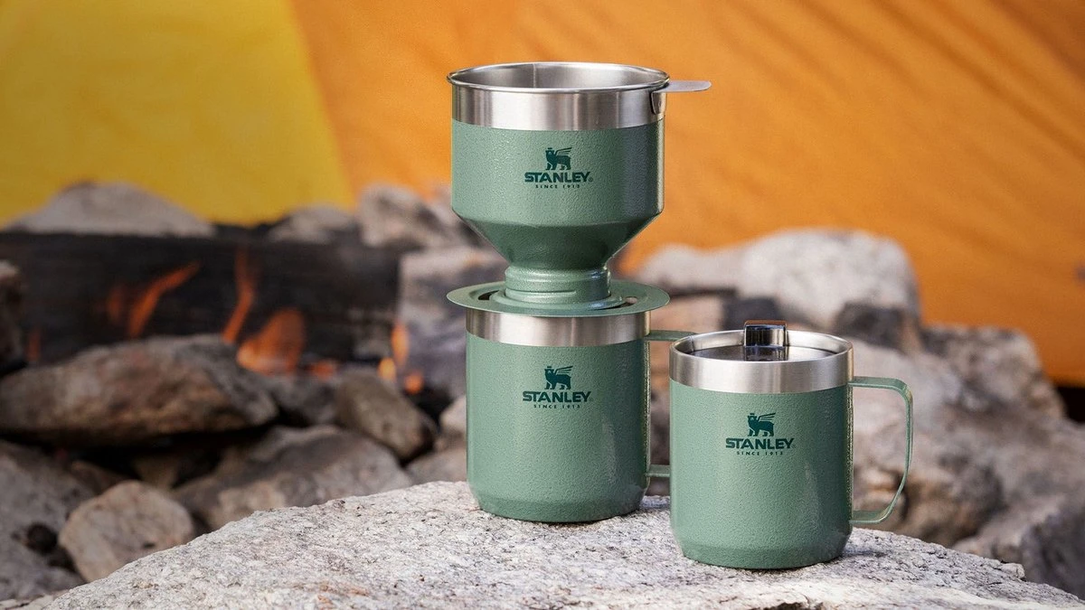 Stanley The Perfect-Brew Pour Over - Koffiefilterhouder- Hammertone Green 3 Stanley The Perfect-Brew Pour Over - Koffiefilterhouder- Hammertone Green - Afbeelding 3