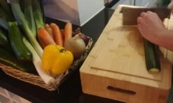 HUISSON Luxe Houten Snijplank XXL Met 5 Opvangbakken En 4 Raspen 50 X 27 X 10 Cm Groentesnijder Keukengerei Snijplank Hout BBQ -Merkloos Winkel 1200x713 3