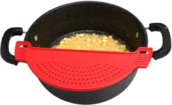 Merkloos Vergiet - Afgietdeksel Met Handvaten - Afgiethulp - Zeef - Afgieten - Solide Compacte Afgietdeksel - Rood -Merkloos Winkel 1200x732 1