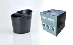 HOMEE - Uitklopbak – Knockbox – Uitkloplade – Tamperstation – Tampermat – Tampingmat – Tamper – Barista –Uitklopbak Koffie – Horeca - Speciaalzaak -Uitklopbakken -Barista Koffiemachine - Uitkloplades -Merkloos Winkel 1200x748 15