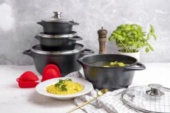 Smile - 8 Delige Pannenset - Antiaanbaklaag - Vaatwasser Bestendig - Geschikt Voor Iedere Kookplaat - MGK-18 - Zwart -Merkloos Winkel 1200x800 189