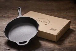 Koock Amsterdam® Skillet - Gietijzer - 25cm - Koekenpan - Geschikt Voor Alle Warmtebronnen 8 Koock Amsterdam® Skillet - Gietijzer - 25cm - Koekenpan - Geschikt Voor Alle Warmtebronnen -Merkloos Winkel 1200x800 24