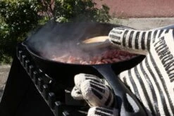 The Windmill Koekenpan Skillet Extra - 31,5 Cm - Gietijzer Zwart -Merkloos Winkel 1200x800 31